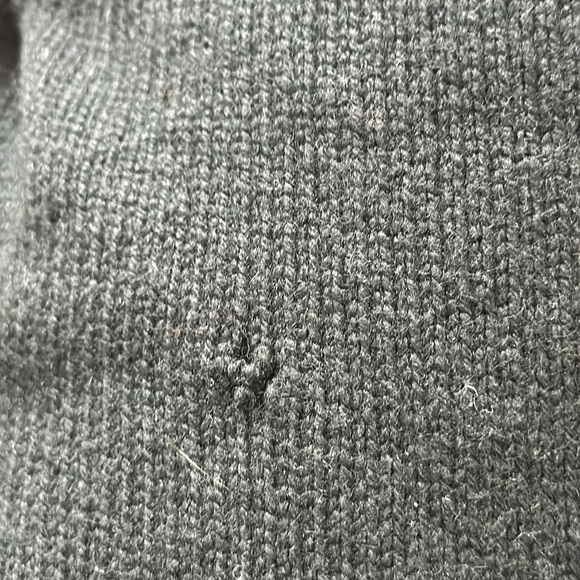 Banana Republic Men’s CASHMERE V-NECK SWEATER Black Size Medium - Picture 5 of 5